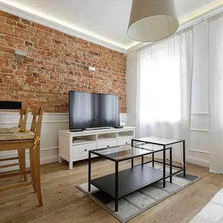 아파트 Golden Apartments&glamping- Uniwersytecka *
